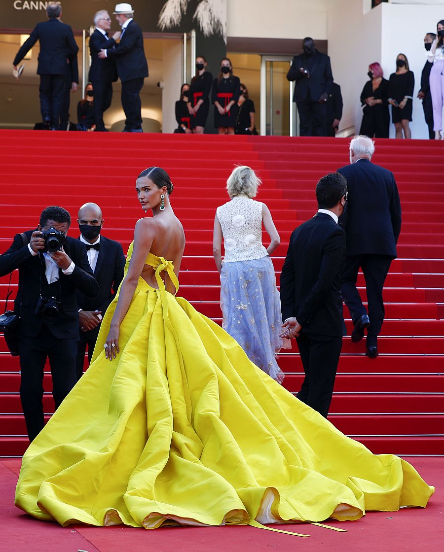 Noel Capri Berry posa en la premiere de 'Aline' en Cannes 2021