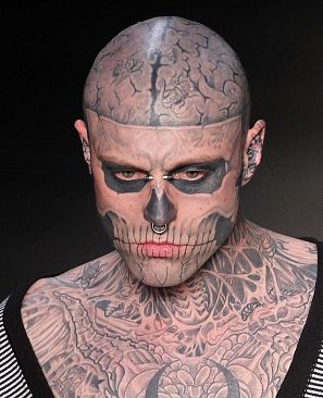 Zombie Boy modelo y actor tatuado
