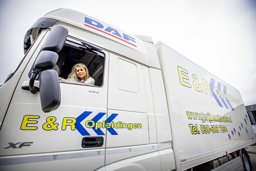 Máxima de Holanda en una visita de trabajo al sector de Transportes