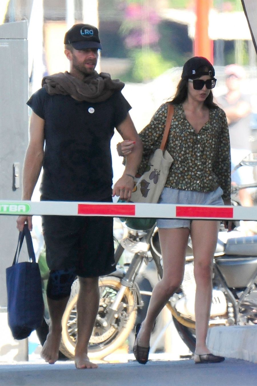 Dakota Johnson y Chris Martin de vacaciones en Mallorca