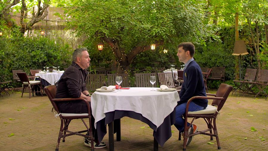 El Jordi i l'Israel tenen una cita a cegues