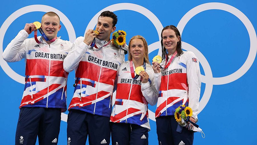 Swimming - Mixed 4 x 100m Medley Relay - Medal Ceremony