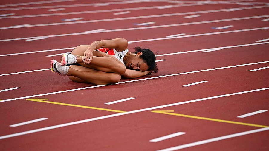 Katarina Johnson-Thompson cae lesionada en los 200 m lisos de heptatlón