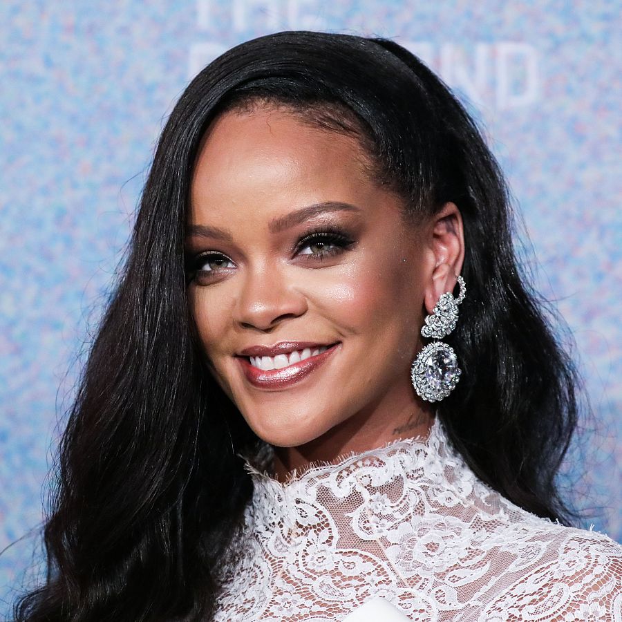 Rihanna se cuela en la lista de multimillonarios de Forbes