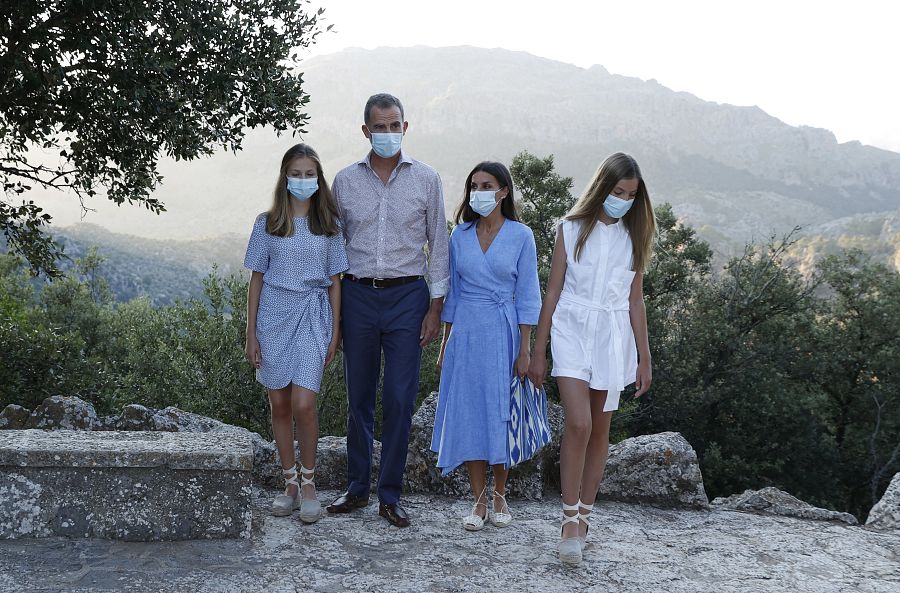 La Familia Real en Mallorca: la princesa Leonor, el rey Felipe IV, la reina Letizia y la infanta Sofía