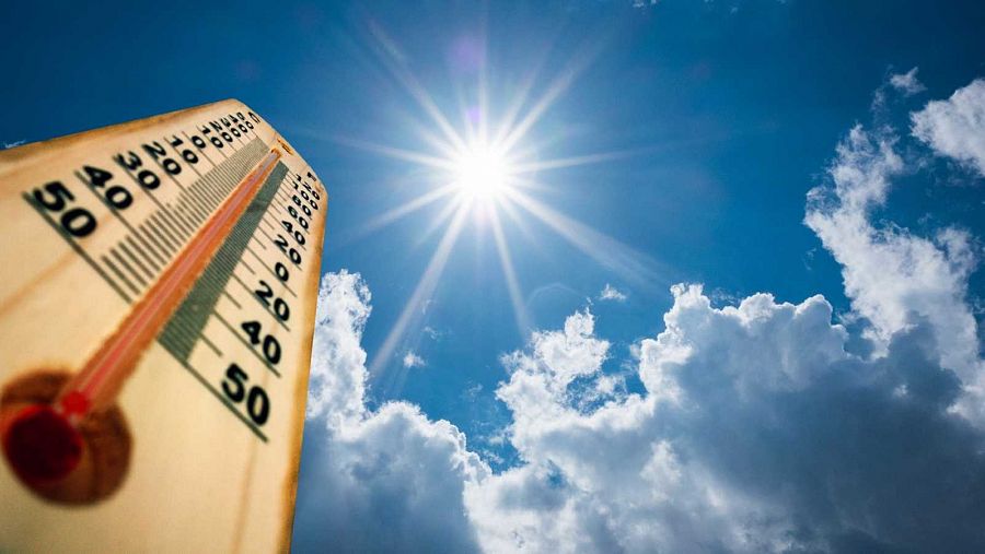 La primera onada de calor de l'estiu porta temperatures de fins a 45 graus