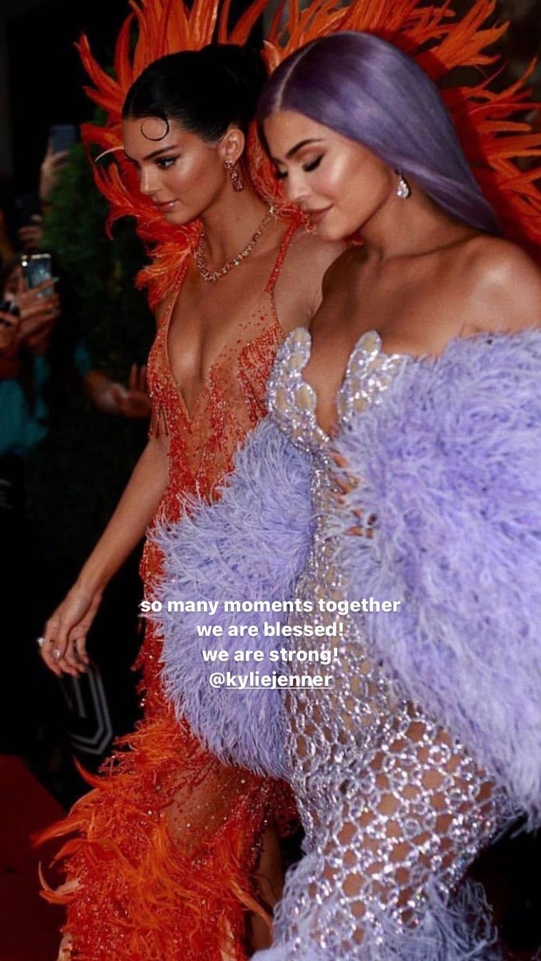 Kendall Jenner y su hermana Kylie Jenner