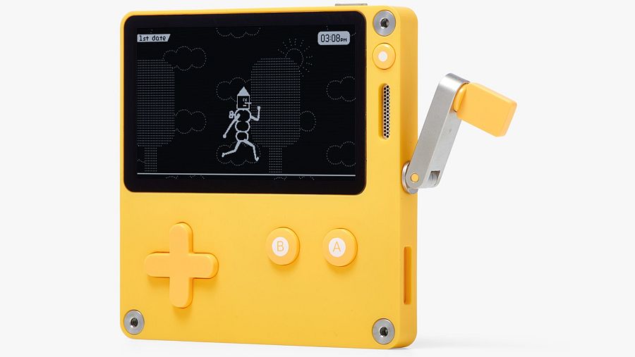 Descubre Playdate: la consola que funciona con una manivela