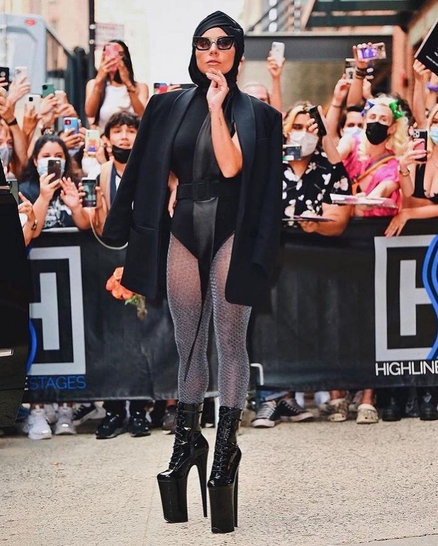 Outfit de la cantante y actriz Lady Gaga