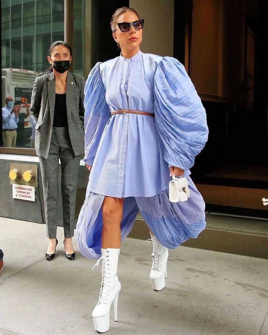 Outfit de la cantante y actriz Lady Gaga