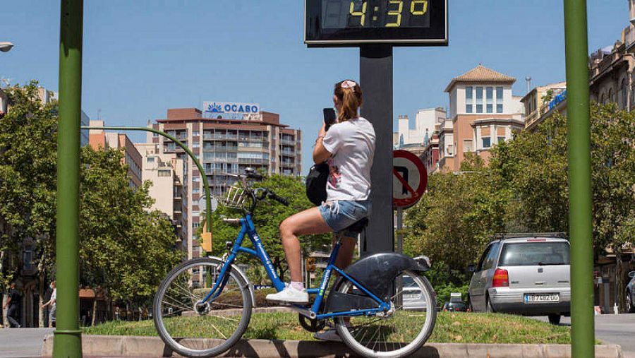 La temperatura podrà superar els 43 graus a l'interior de Catalunya el cap de setmana