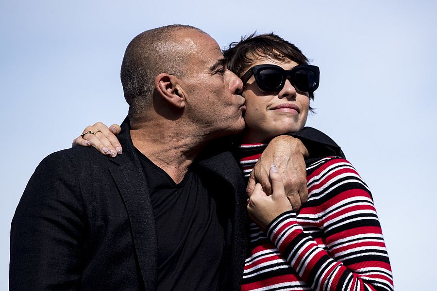 Eduard Fernández y Greta Fernández, padre e hija en 'La hija de un ladrón'