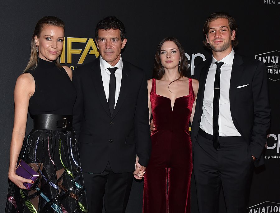 Nicole Kimpel, Antonio Banderas, Stella del Carmen Banderas Griffith y Eli Meyers