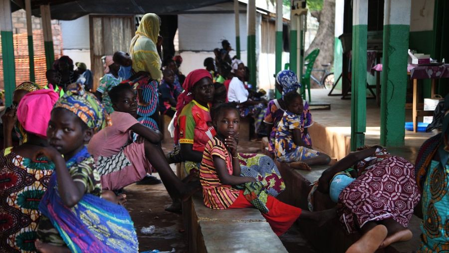 En el hospital de Kabo (foto), como en otras poblaciones grandes, las consultas han aumentado, mientras que en los centros de salud de las zonas rurales, como el de Farazala, han disminuido.