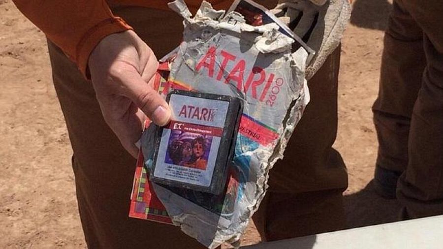 Miles de copias de E.T. terminaron enterradas en el desierto