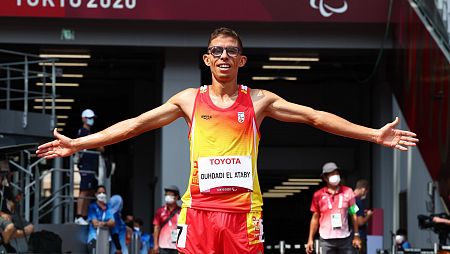 Yassine Ouhdadi, oro en los 5.000 metros de atletismo