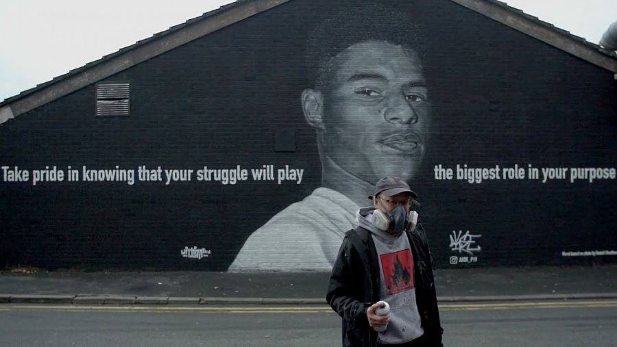 Mural del artista callejero Akse dedicado a Marcus Rashford