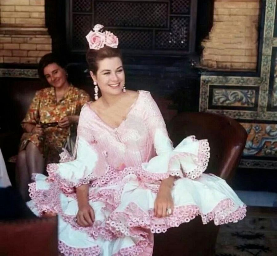 Grace Kelly con un vestido de Lina en la Feria de Abril de 1963