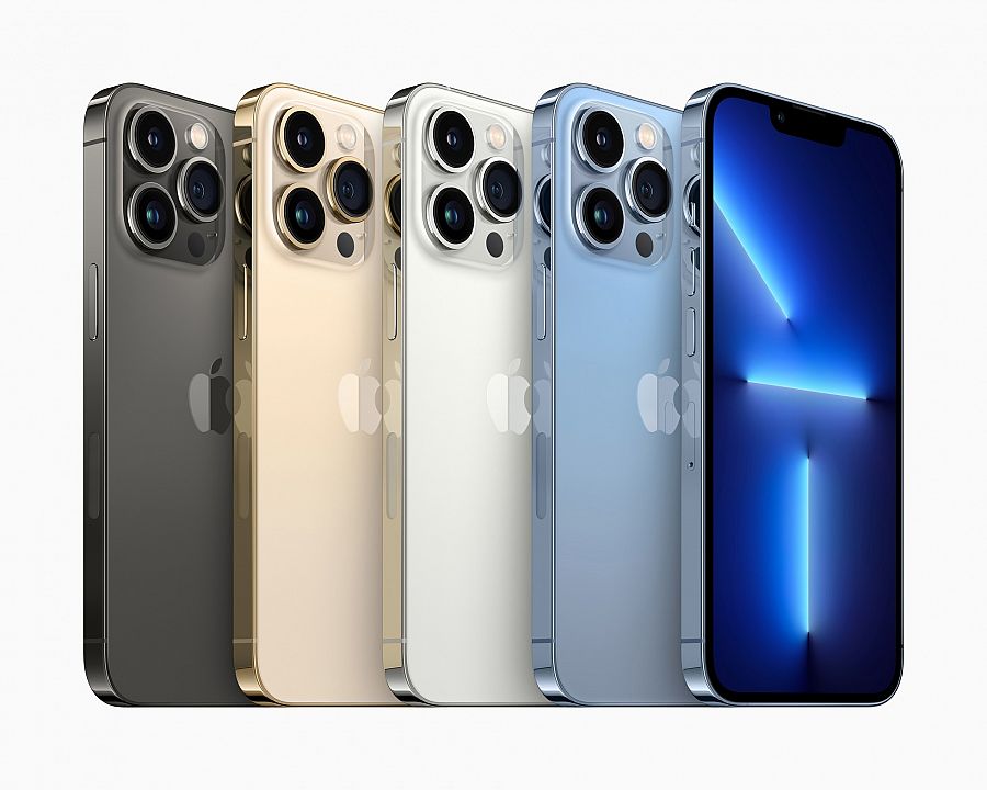 Estarán disponibles en negro, blanco, rojo, azul y rosa para iPhone 13 y 13 Mini, y negro, dorado, plateado y azul claro para los de gama alta