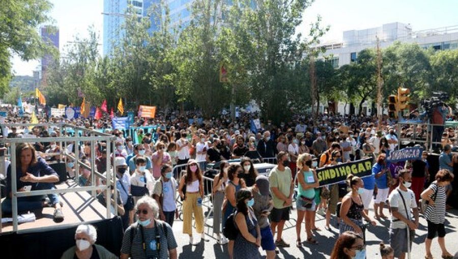 Manifestació contra l'ampliació de l'aeroport del Prat