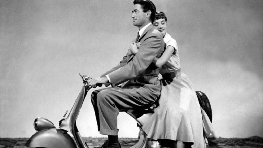 Gregory Peck y Audrey Hepburn en 'Vacaciones en Roma'