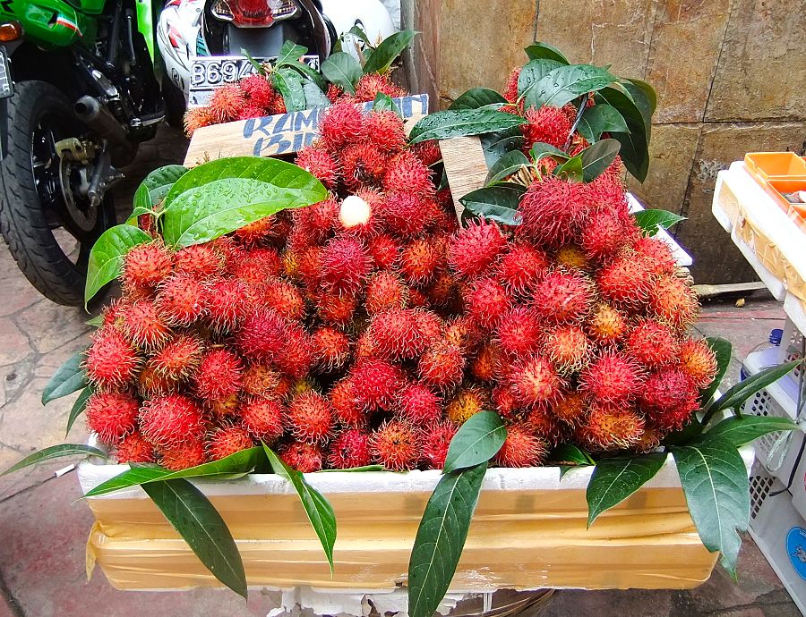 Puesto de rambután