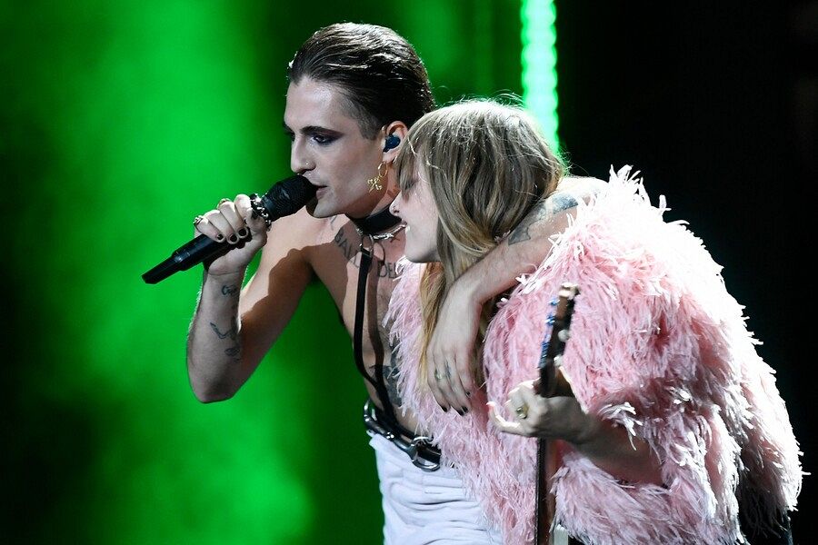 Måneskin arrasa frente a la Torre Eiffel en el Global Citizen Live