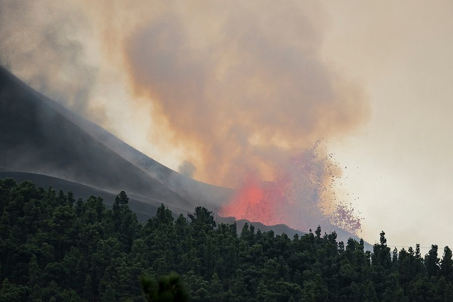 El volcán de La Palma continúa activo