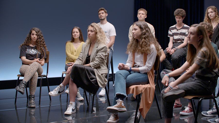 A mi yo adolescente, grupo de jóvenes