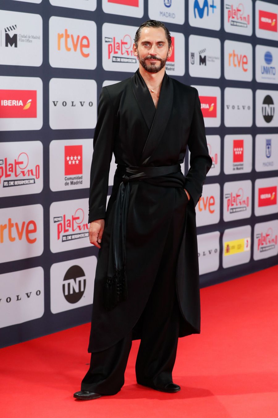 ALFOMBRA ROJA PREMIOS PLATINO 2021