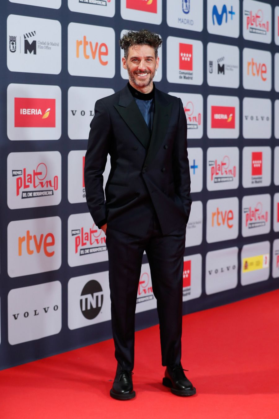 ALFOMBRA ROJA PREMIOS PLATINO 2021