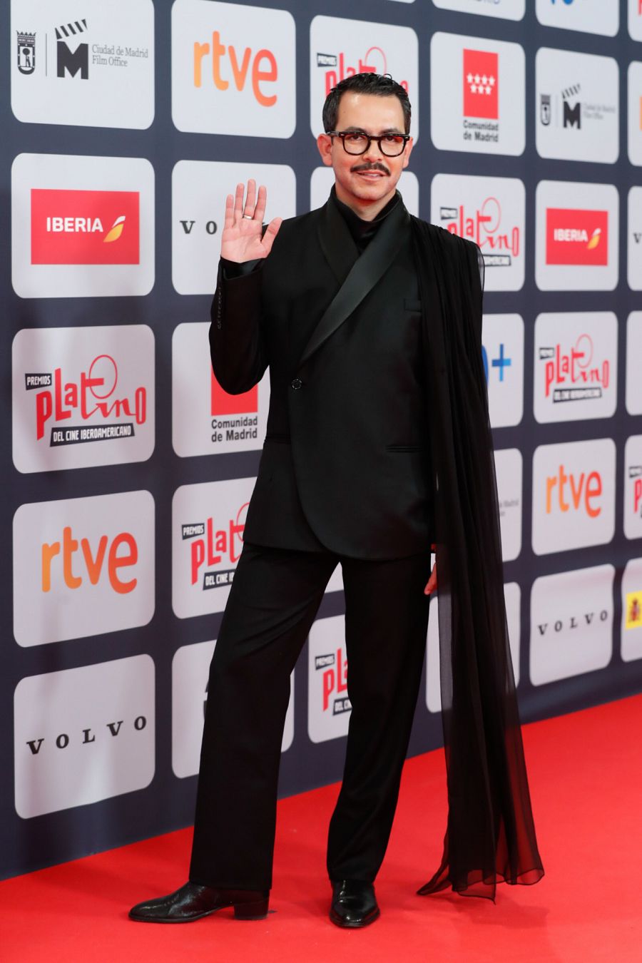 ALFOMBRA ROJA PREMIOS PLATINO 2021