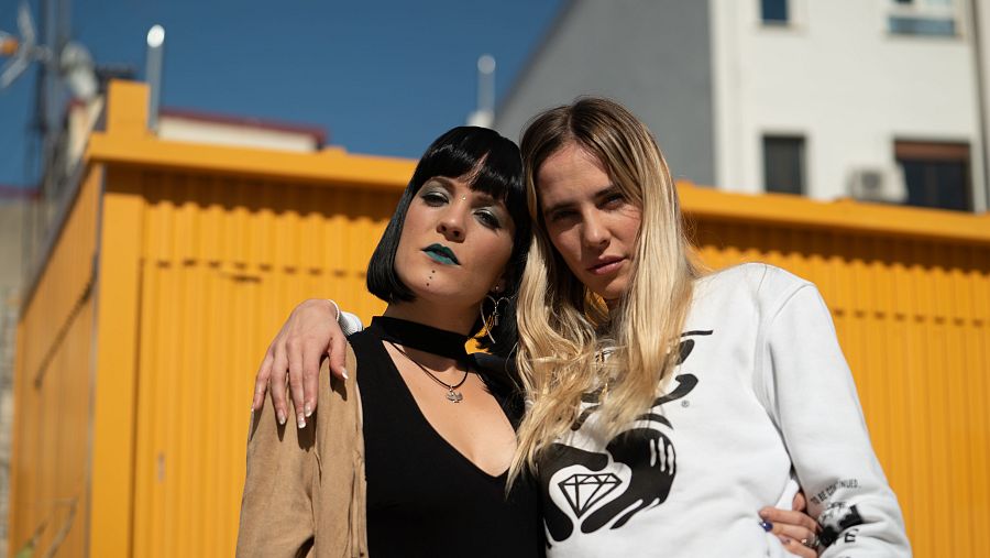 Noemí Casquet y Brisa Fenoy en 'Llámalo X'