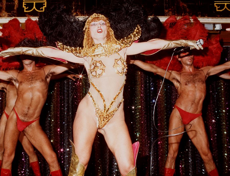 Susana Estrada sobre el escenario