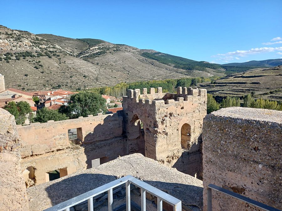 Castillo del S. XIV de la localidad de Yangua