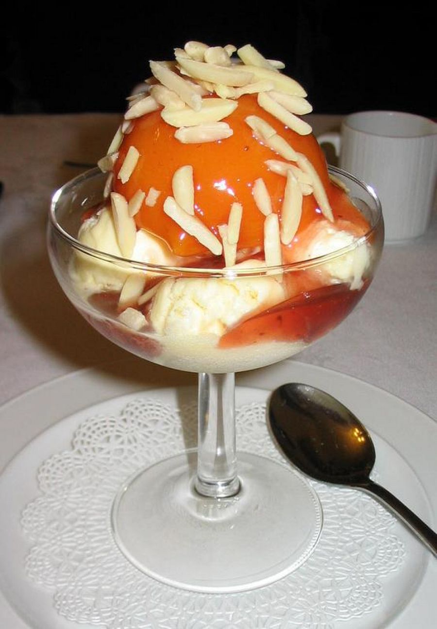 Pavlova y melocotón Melba: dos postres en honor al arte