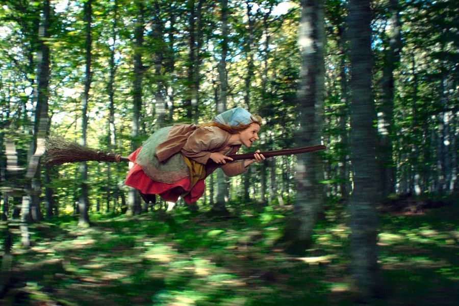 Cine Clan - 'La pequeña bruja' Fotograma 1