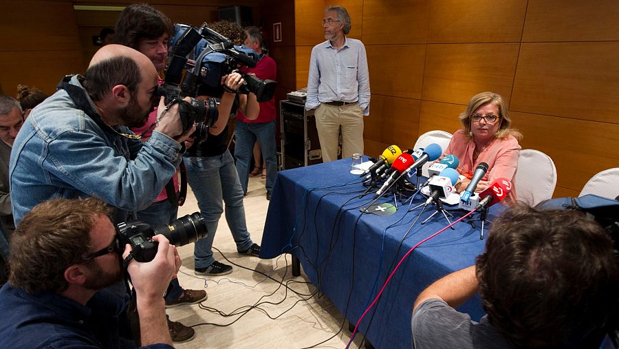 La presidenta de Covite, Consuelo Ordóñez, en rueda de prensa tras reunirse con Valentín Lasarte, uno de los condenados por el asesinato de su hermano