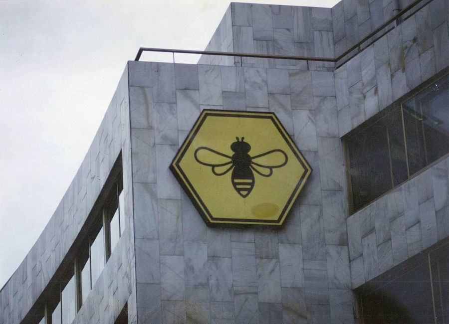 La abeja era el logo distintivo de las empresas de José María Ruiz-Mateos