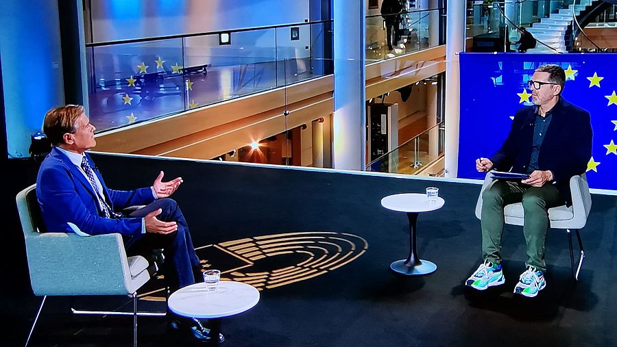 Un momento la entrevista con RTVE en el Parlamento Europeo de Estrasburgo.