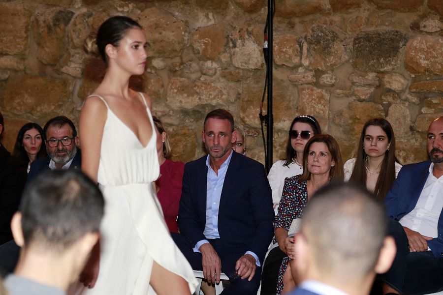 Álvaro Muñoz Escassi en el desfile de María José Suárez