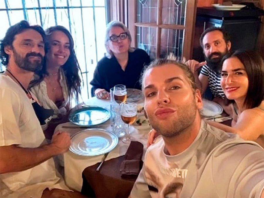 Iván Sánchez y su pareja en una comida 'MasterChef'