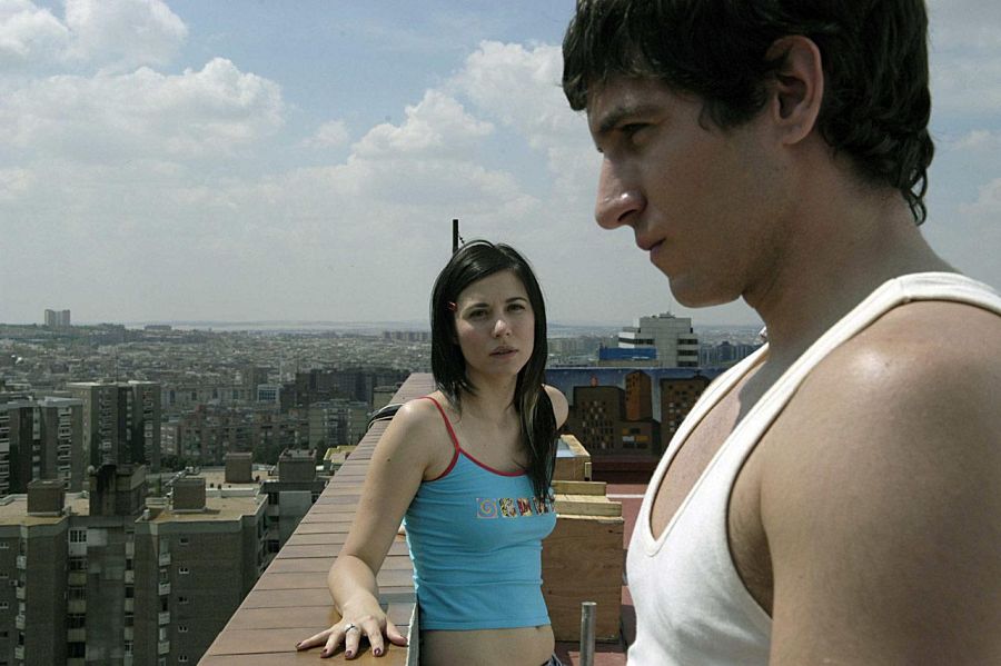 Azuloscurocasinegro (2006)