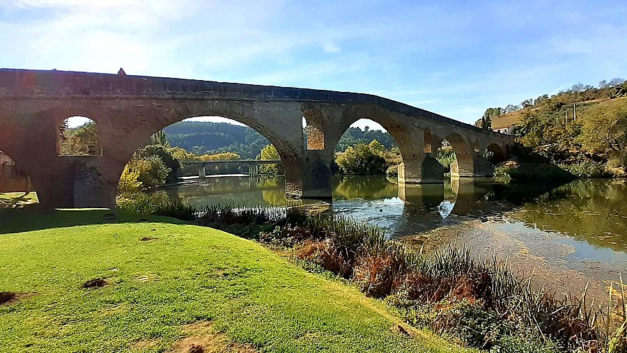 Puente románico sobre el río Arga (Puente la Reina)