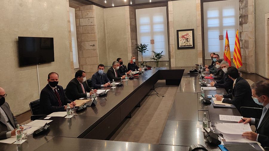 Pere Aragonès i Grande-Marlaska presideixen la Junta de Seguretat catalana al Palau de la Generalitat