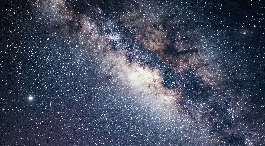 ¿Cómo miramos al espacio desde la Tierra?