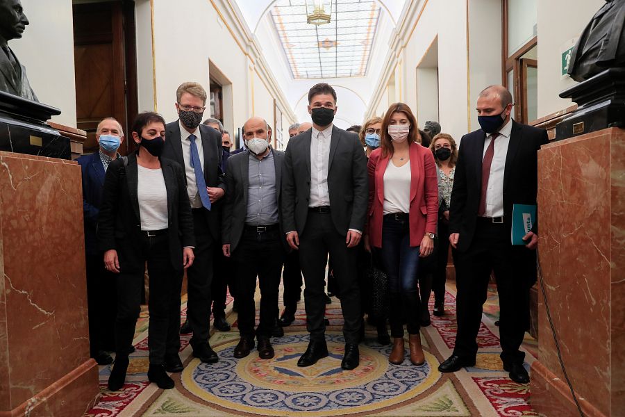 Seis partidos abandonan el pleno del Congreso contra los candidatos al TC