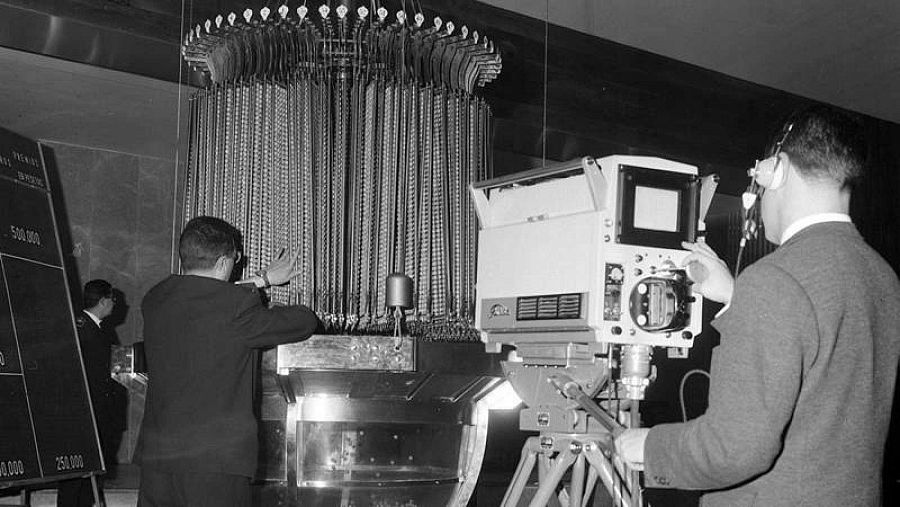  Retransmisión sorteo en 1957 | Lotería de Navidad