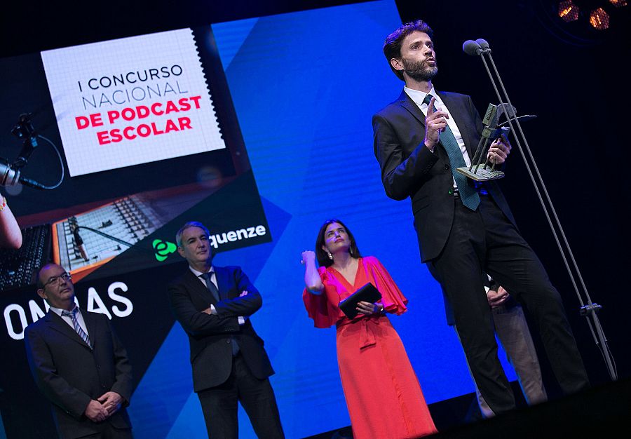 El equipo de RNE, premio por el Podcast escolar