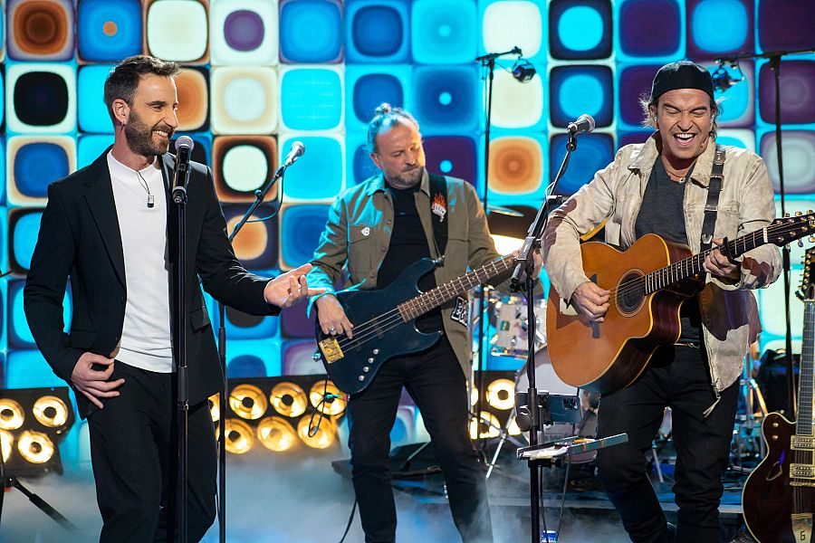 Dani Rovira con Los Secretos